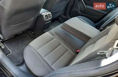 Хэтчбек Volkswagen Golf 2010 в 