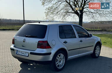Хэтчбек Volkswagen Golf 2001 в 