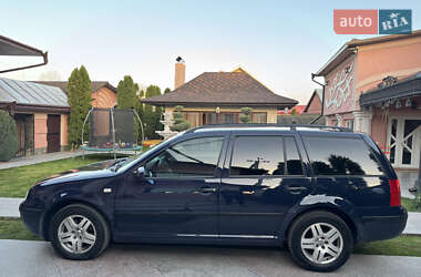 Універсал Volkswagen Golf 2002 в 