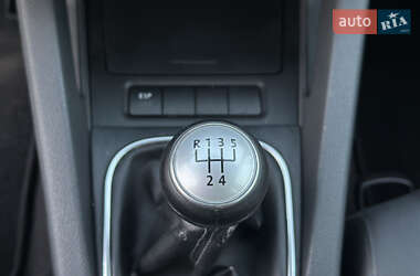 Хетчбек Volkswagen Golf 2005 в 