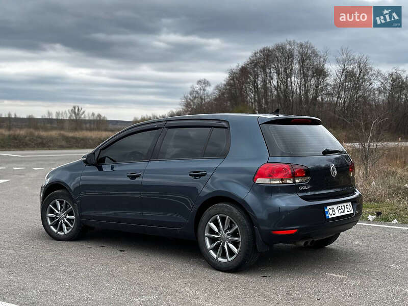 Хэтчбек Volkswagen Golf 2013 в Прилуках