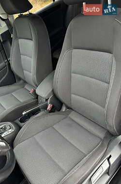Хэтчбек Volkswagen Golf 2013 в 