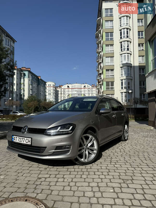 Универсал Volkswagen Golf 2015 в 