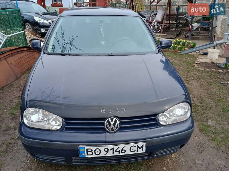Volkswagen Golf 2003