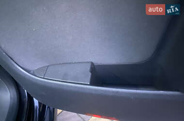 Хэтчбек Volkswagen Golf 2005 в 