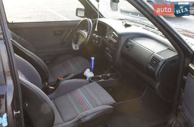 Хэтчбек Volkswagen Golf 1986 в 