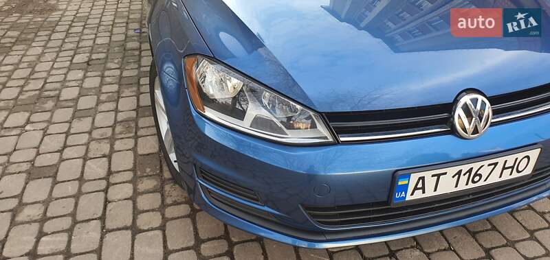 Универсал Volkswagen Golf 2015 в Ивано-Франковске