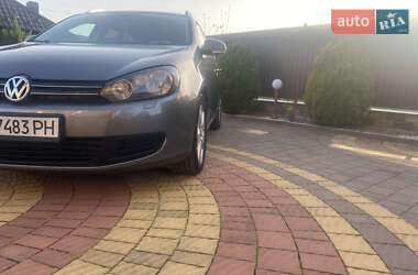 Универсал Volkswagen Golf 2010 в 