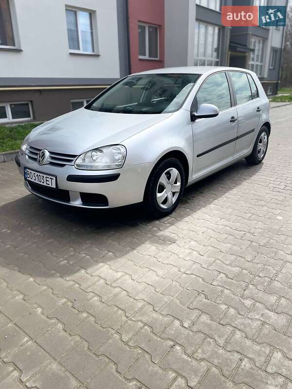 Volkswagen Golf 2005