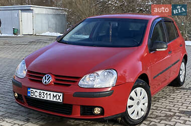 Хэтчбек Volkswagen Golf 2008 в 