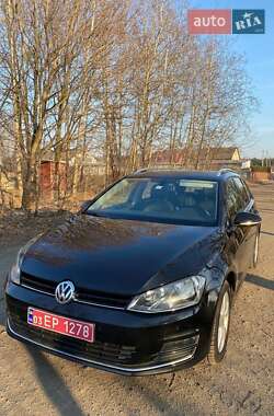 Универсал Volkswagen Golf 2015 в 