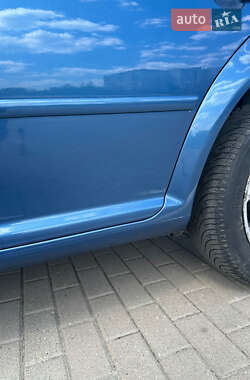 Хэтчбек Volkswagen Golf 1999 в 