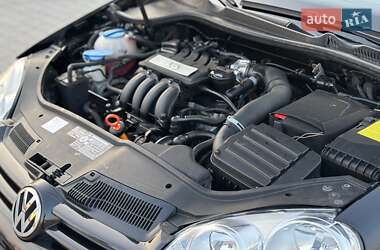Хэтчбек Volkswagen Golf 2008 в 