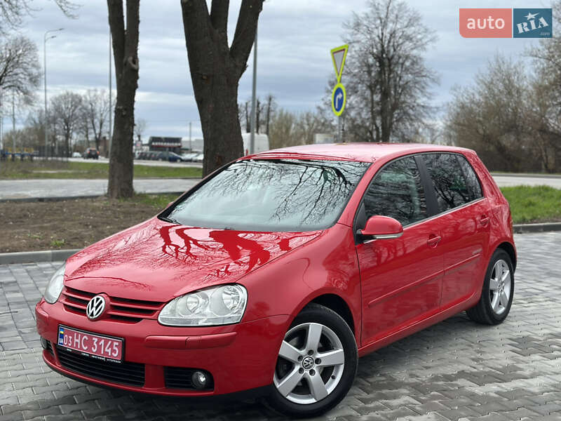 Хэтчбек Volkswagen Golf 2008 в Виннице