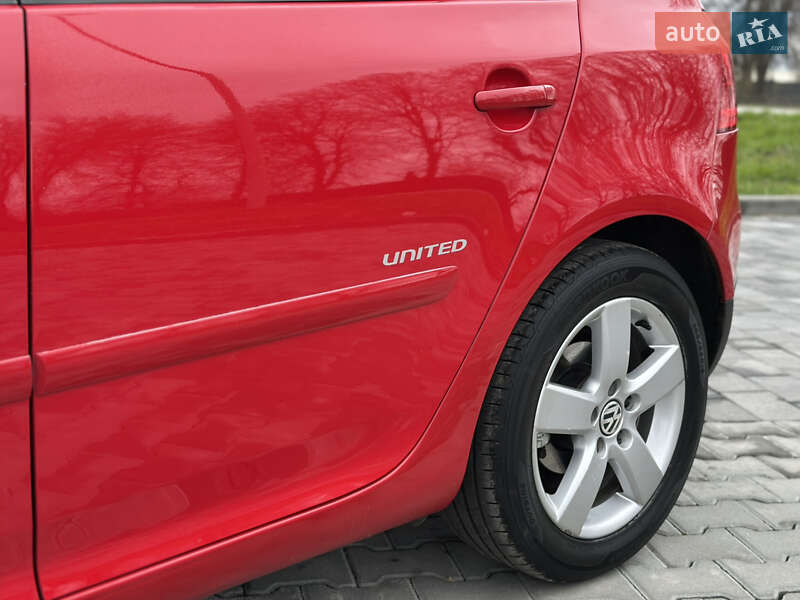 Хэтчбек Volkswagen Golf 2008 в Виннице