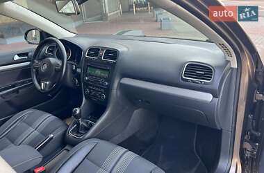 Универсал Volkswagen Golf 2013 в 