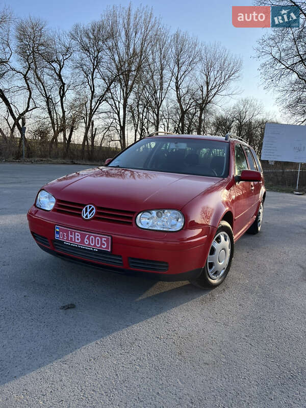 Універсал Volkswagen Golf 2005 в 