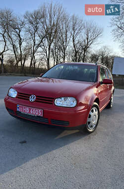 Універсал Volkswagen Golf 2005 в 