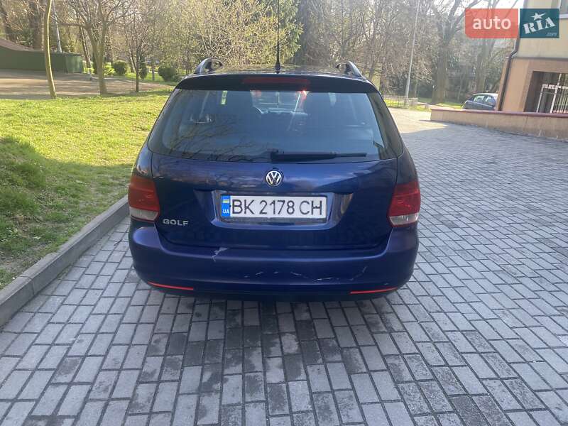 Універсал Volkswagen Golf 2008 в Рівному