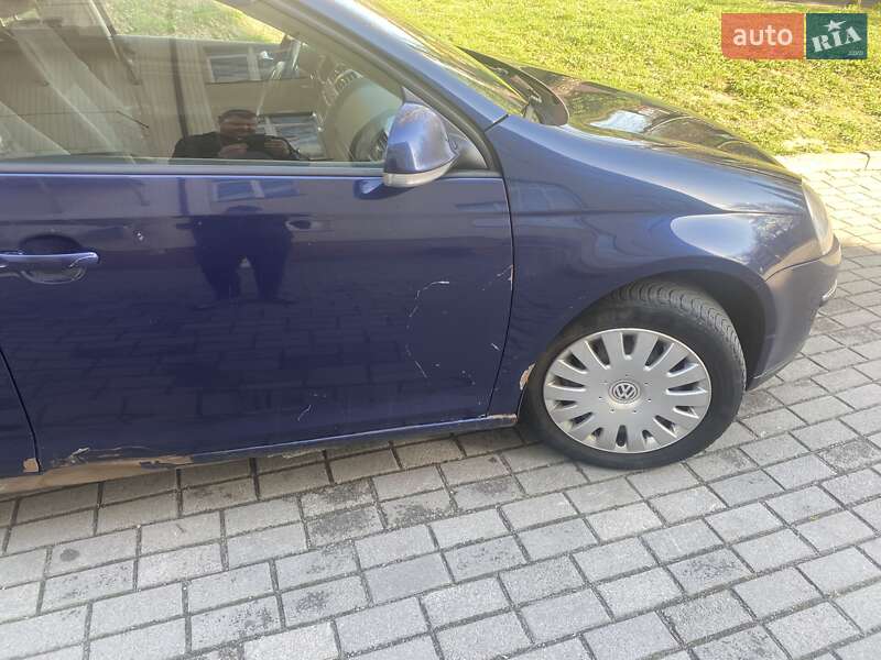 Універсал Volkswagen Golf 2008 в Рівному