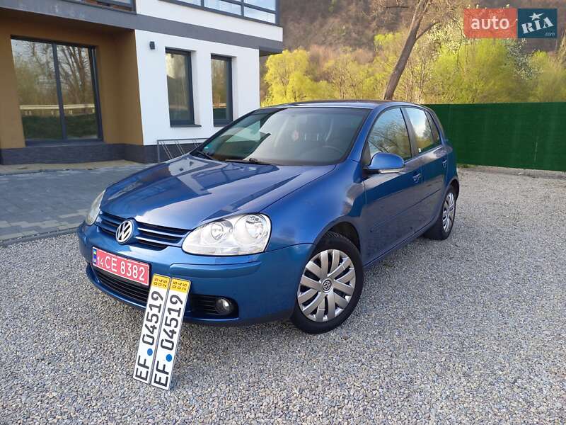 Хэтчбек Volkswagen Golf 2007 в Надворной