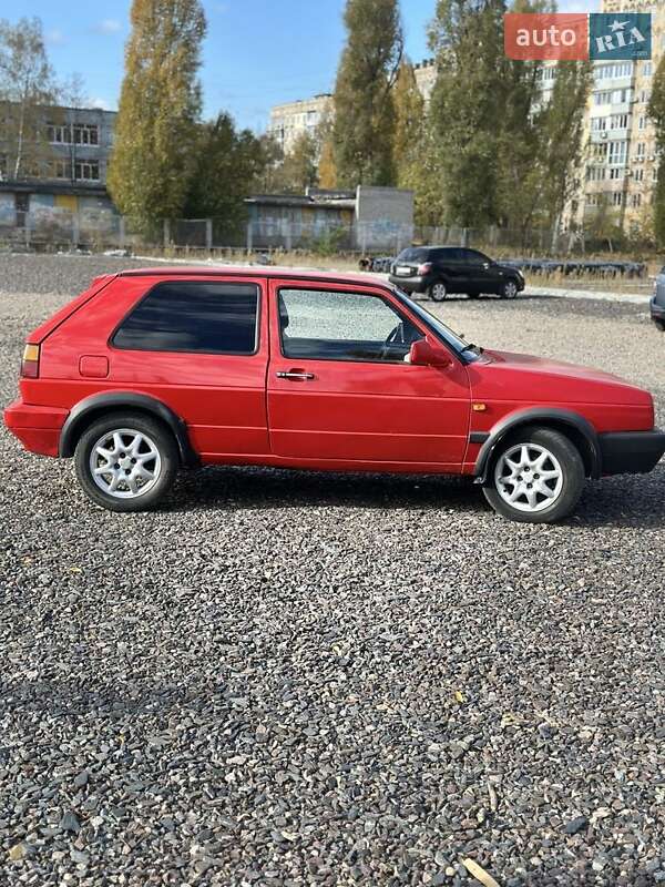 Хетчбек Volkswagen Golf 1987 в Дніпрі