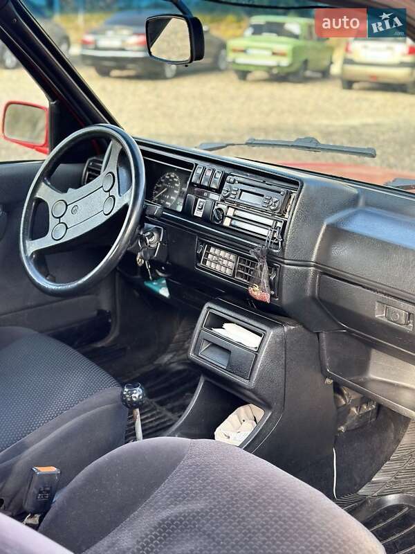 Хетчбек Volkswagen Golf 1987 в Дніпрі