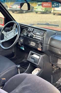 Хэтчбек Volkswagen Golf 1987 в 