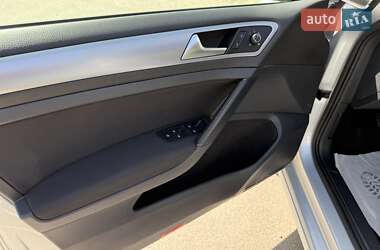 Универсал Volkswagen Golf 2018 в 