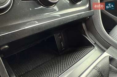 Универсал Volkswagen Golf 2018 в 