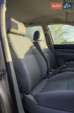 Универсал Volkswagen Golf 2004 в 