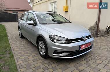 Универсал Volkswagen Golf 2018 в 