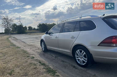 Универсал Volkswagen Golf 2012 в 