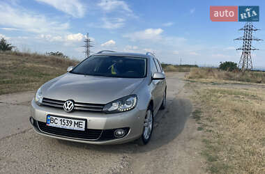 Универсал Volkswagen Golf 2012 в 