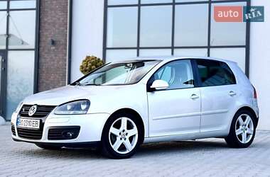 Хэтчбек Volkswagen Golf 2008 в 