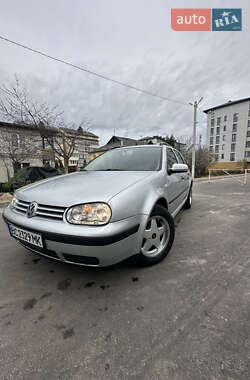 Универсал Volkswagen Golf 2001 в 