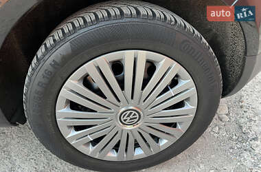 Хэтчбек Volkswagen Golf 2004 в 