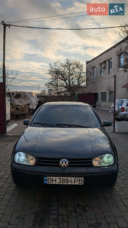 Volkswagen Golf 2002