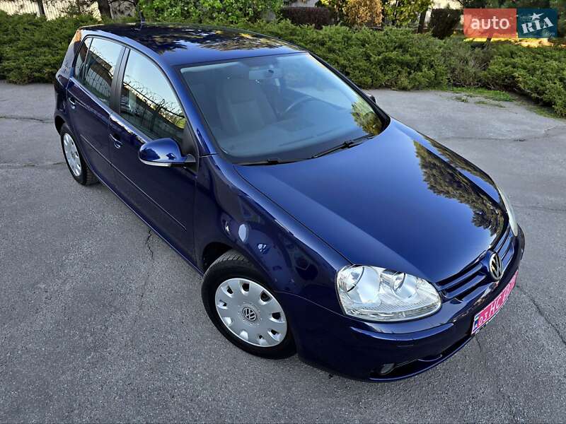 Хэтчбек Volkswagen Golf 2008 в Полтаве