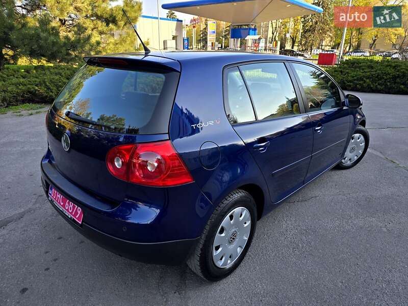 Хэтчбек Volkswagen Golf 2008 в Полтаве