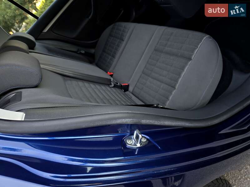 Хэтчбек Volkswagen Golf 2008 в Полтаве
