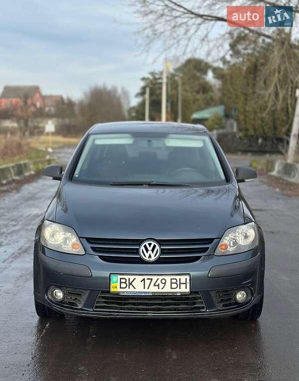 Хетчбек Volkswagen Golf 2007 в 