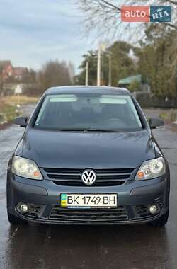 Хетчбек Volkswagen Golf 2007 в 