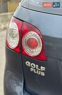 Хетчбек Volkswagen Golf 2007 в 
