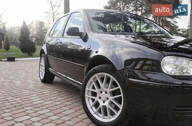 Хетчбек Volkswagen Golf 1997 в 