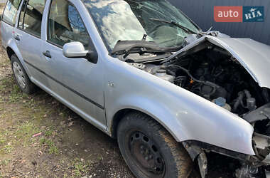 Універсал Volkswagen Golf 2002 в Долині