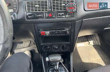 Универсал Volkswagen Golf 1999 в 