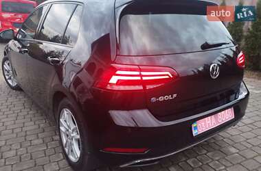 Хэтчбек Volkswagen Golf 2018 в 