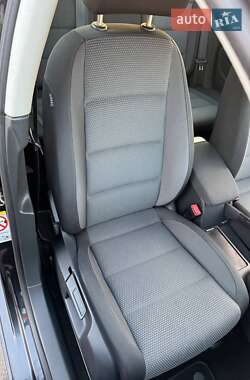 Хетчбек Volkswagen Golf 2009 в 