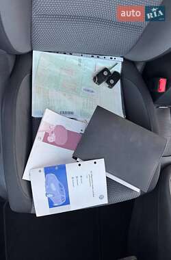 Хетчбек Volkswagen Golf 2009 в 